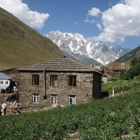 Caucasus Guesthouse Ushguli Buitenkant foto