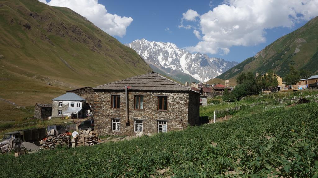 Caucasus Guesthouse Ushguli Buitenkant foto